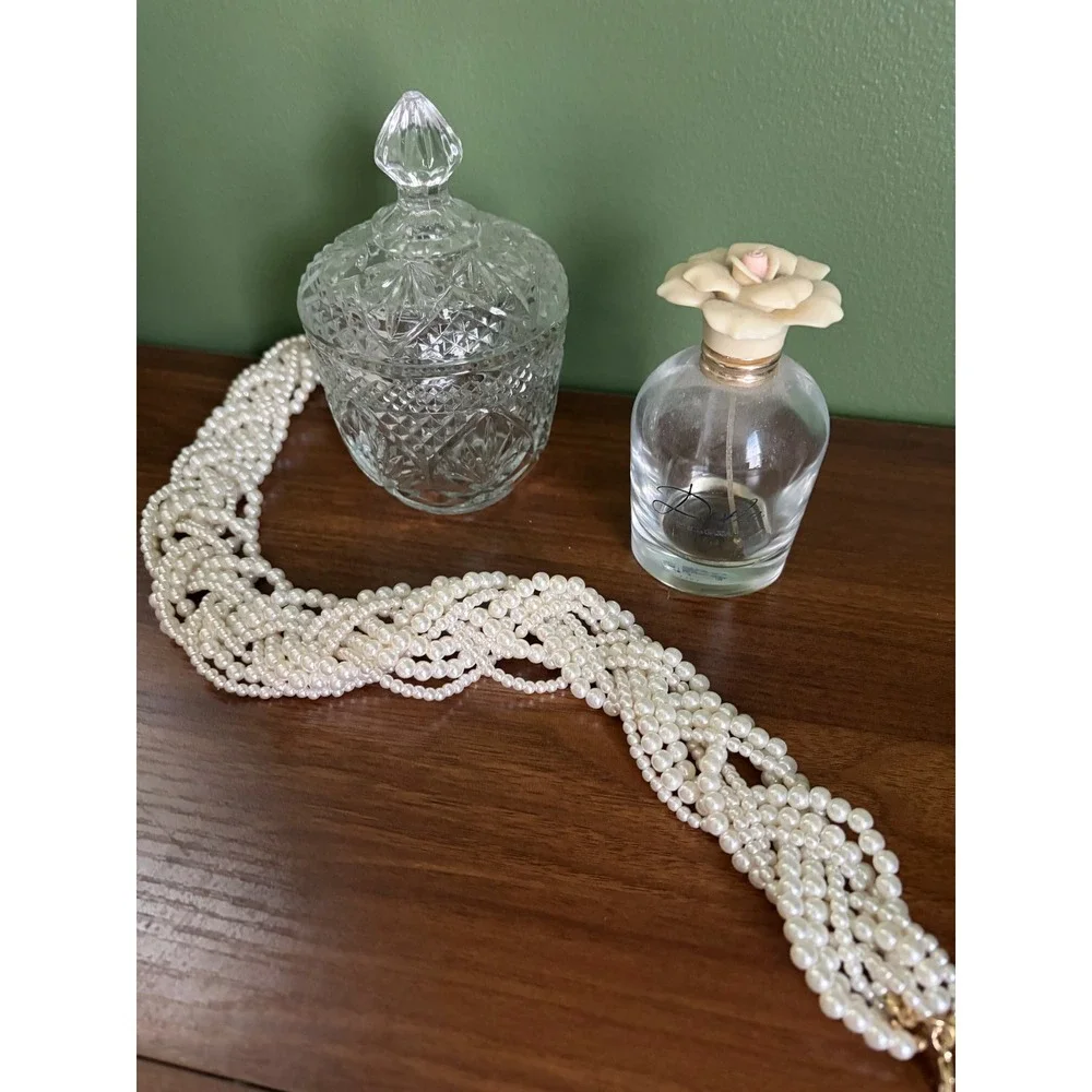 Vintage Pressed Glass Lidded Candy Dish Crystal Diamond‎ Cut Cottagecore